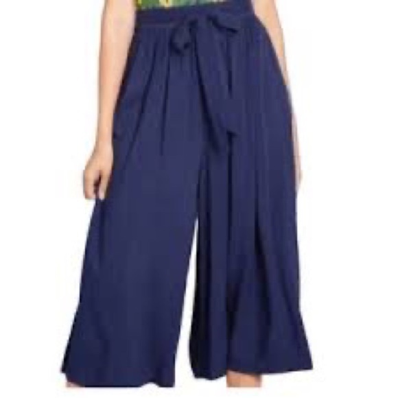 ModCloth Blue Rayon Culottes Gaucho Wide Leg Cropped Pants Small - Picture 2 of 12
